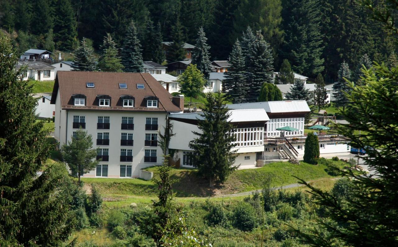 Waldhotel Feldbachtal Neuhaus am Rennweg Extérieur photo