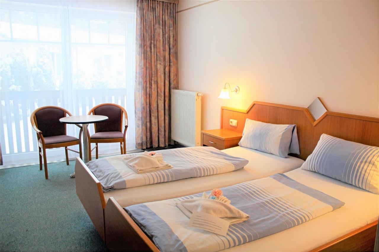 Waldhotel Feldbachtal Neuhaus am Rennweg Extérieur photo