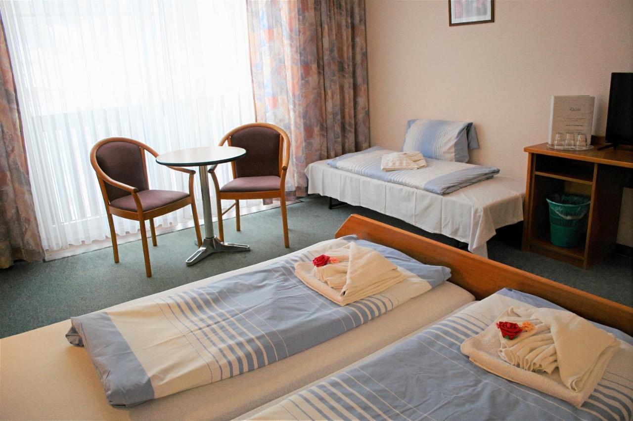 Waldhotel Feldbachtal Neuhaus am Rennweg Extérieur photo